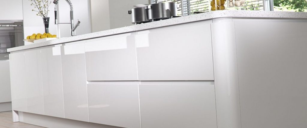 Matching High Gloss White Kitchen Doors, How To Remove Scratches From High Gloss Kitchen Units