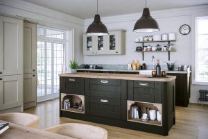 black shaker kitchen