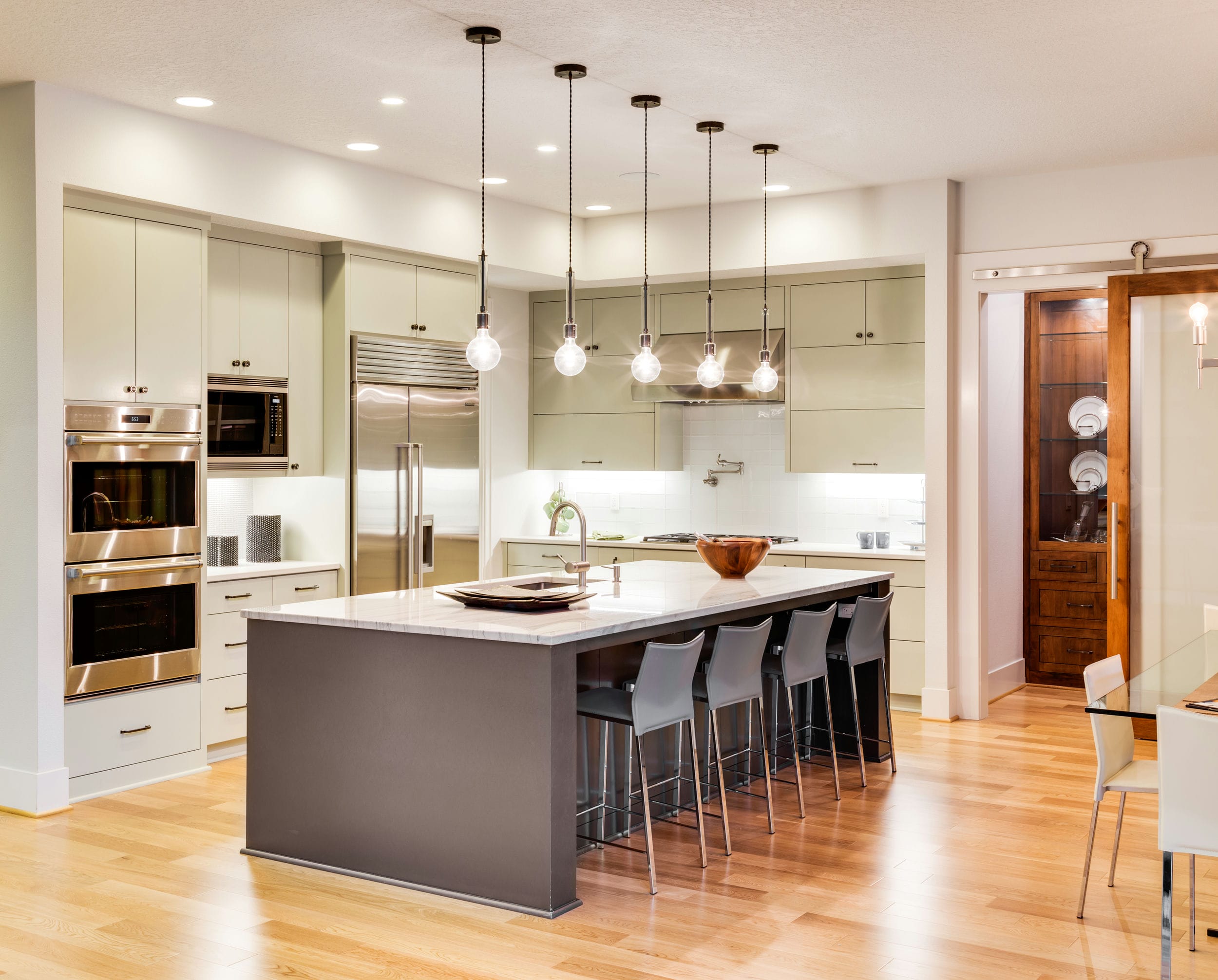 Tips And Tricks For Kitchen Lighting, What Type Of Lighting Is Best For A Kitchen