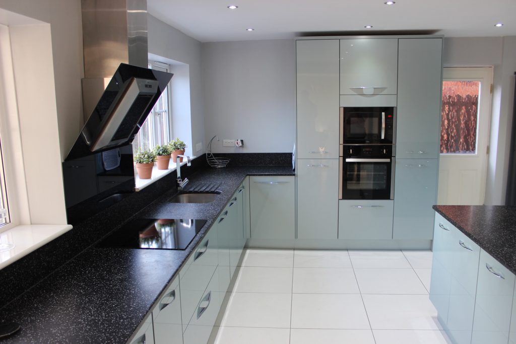 Kitchen Installation: Mrs Bolton - Hartlepool gloss kitchen