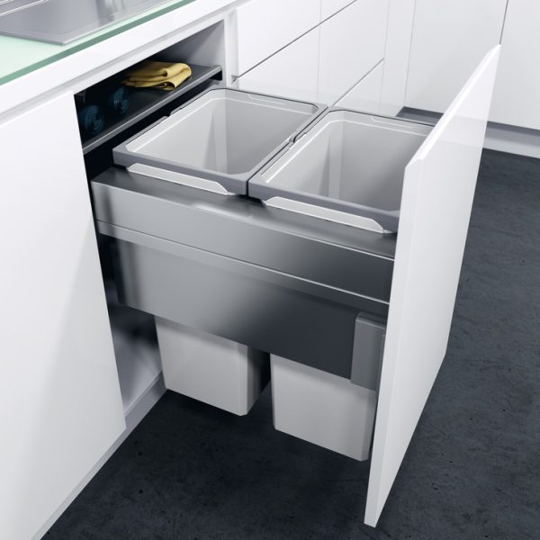 500 Silver Pull Out Waste Bin