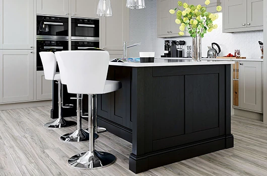 Black Kitchen