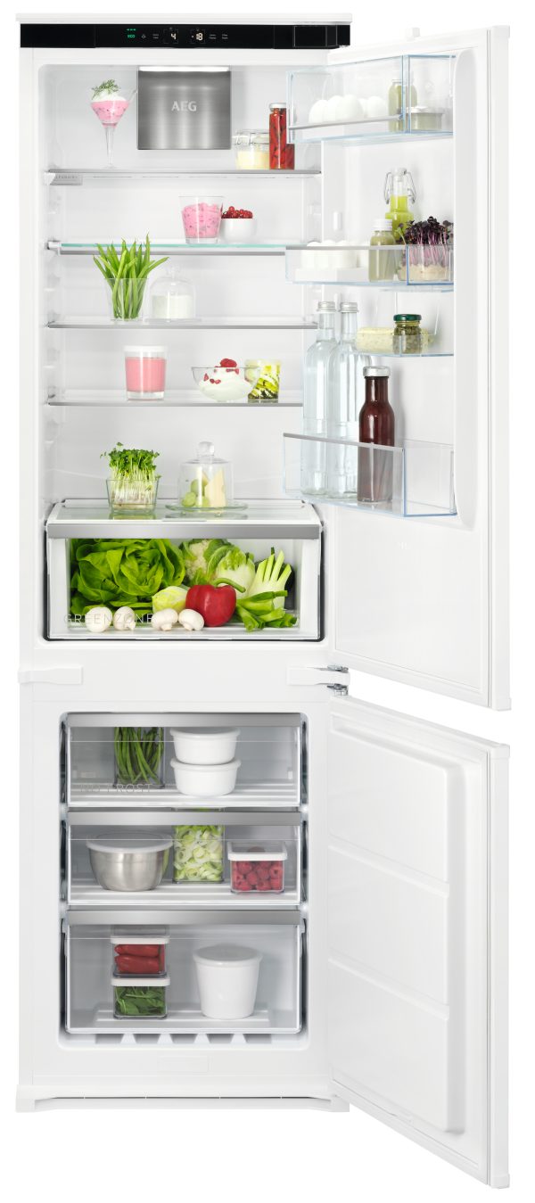 AEG NSC7G181DS Integrated Frost Free Fridge Freezer