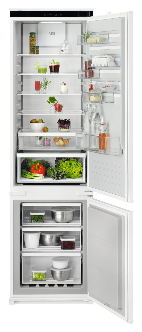 AEG OSC6M191ES Extra Tall Integrated Frost-Free Fridge Freezer