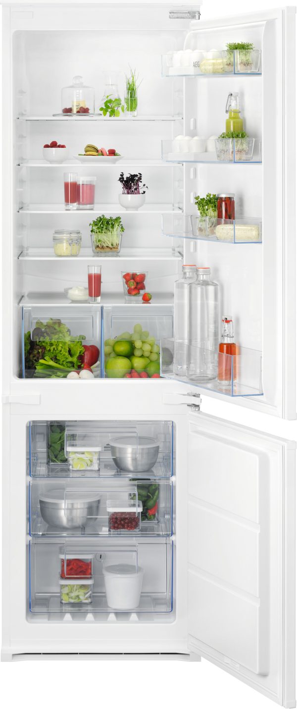 AEG OSC6N181ES Integrated Frost Free Fridge Freezer