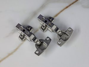 Soft Closing Hinge (Pair)