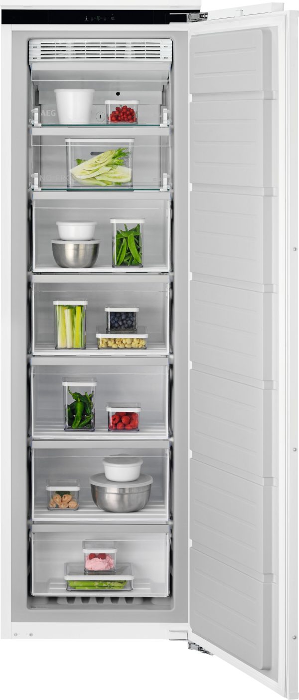 AEG TB7NA181ES In column Larder Freezer