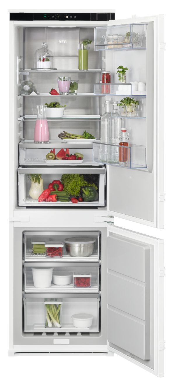AEG TSC8M181CS Integrated No Frost fridge freezer